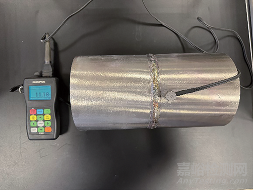 基于数字探测器阵列检测技术的带包覆层管道壁厚测定方法